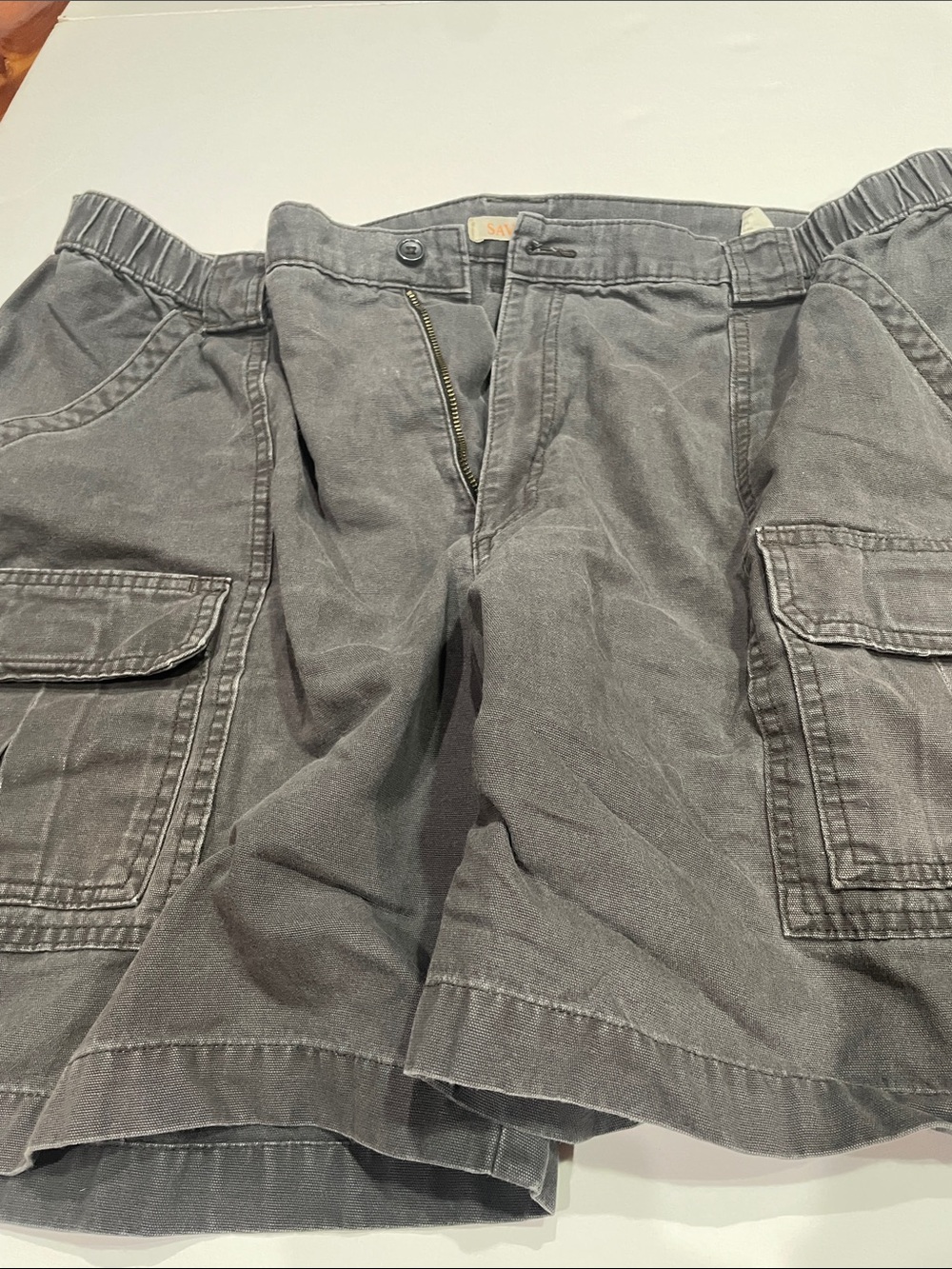 Savane Men's Cargo Shorts in Charcoal Gray